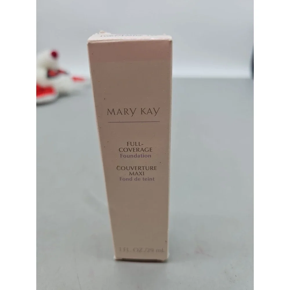 Mary Kay Full Coverage Foundation 1 fl oz NEW, in‎ box